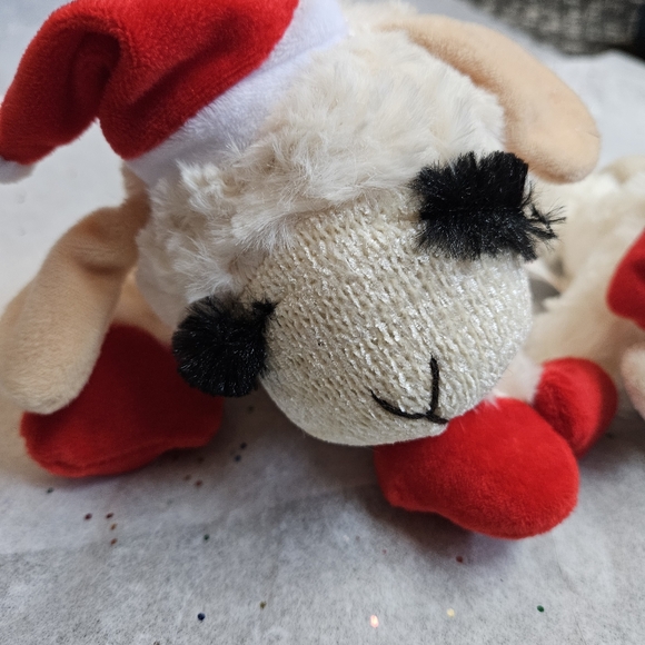 Lamp Chop Christmas Santa Hat  Dog Toy LOT OF 2 PLUSH TOYS SQUEAKY NWT NEW - Picture 3 of 16